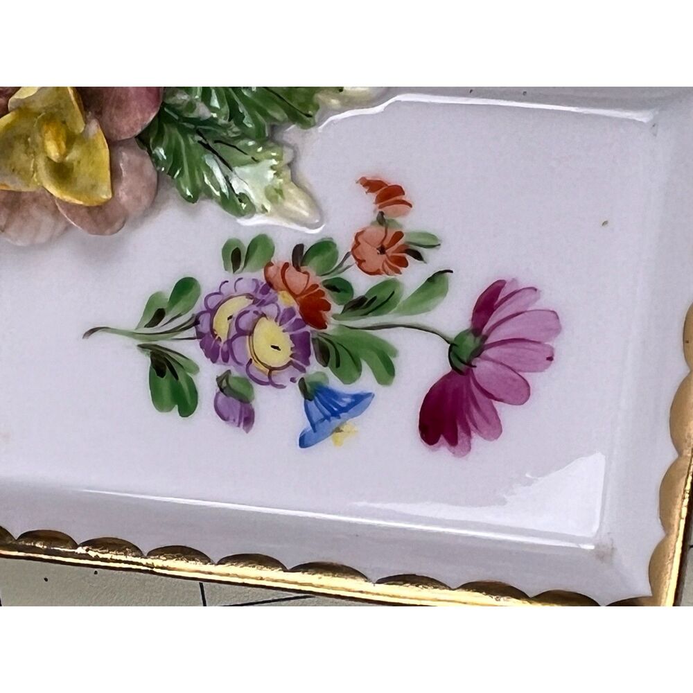VTG Dresden Sandizell Applied Bocage Hand Painted Gilt Porcelain Trinket Dish